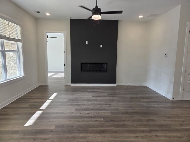 Spacious, unfurnished interior of a new home in Twin Oaks, Oakland (Image 7). Spacious, unfurnished interior of a new home in Twin Oaks, Oakland (Image 7).