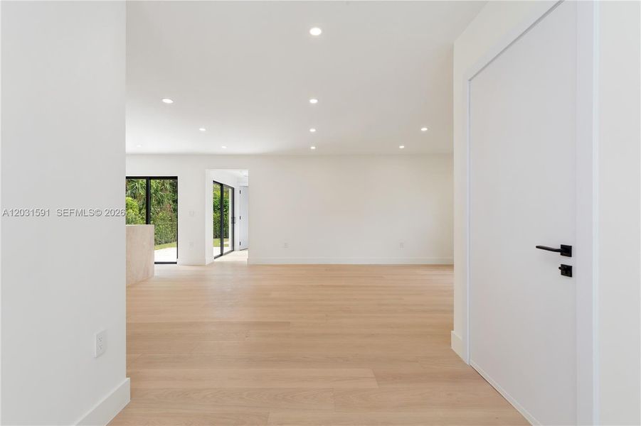 Spacious, unfurnished interior of a new home in , Coral Gables (Image 32). Spacious, unfurnished interior of a new home in , Coral Gables (Image 32).