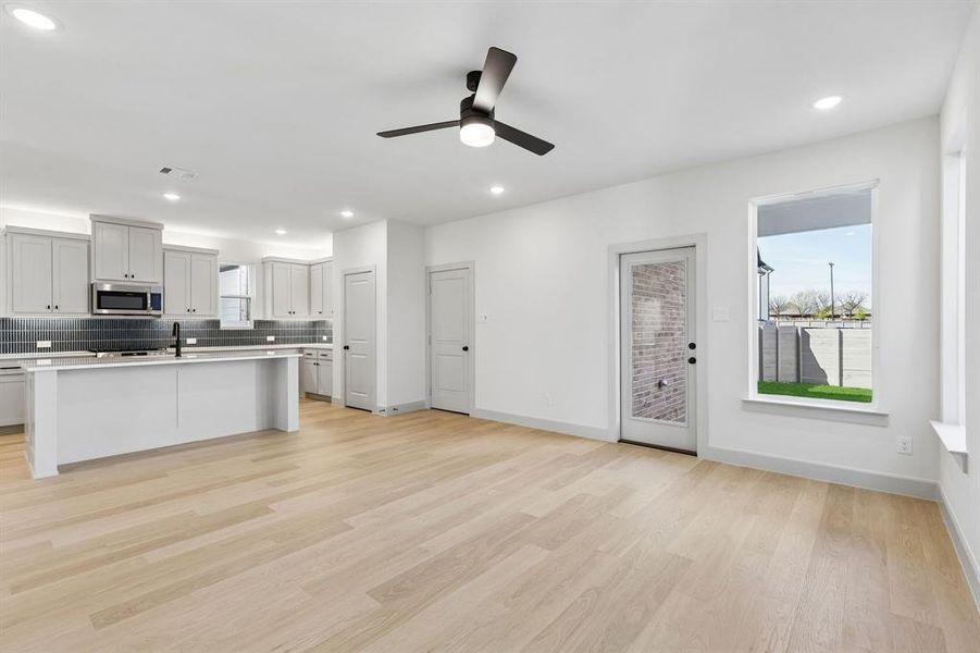 Our Montclair plan offers an open and flowing floor plan perfect for entertaining! Our Montclair plan offers an open and flowing floor plan perfect for entertaining!