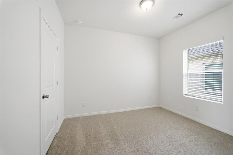 Spacious, unfurnished interior of a new home in Westridge, McKinney (Image 21).