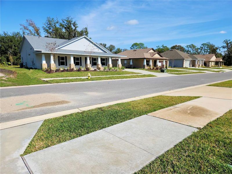 Community amenities in , Plant City (Image 4).