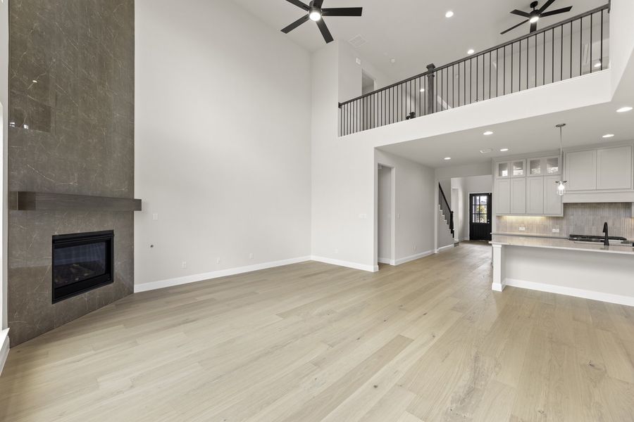 Spacious, unfurnished interior of a new home in Estates at Rockhill, Frisco (Image 17). Spacious, unfurnished interior of a new home in Estates at Rockhill, Frisco (Image 17).