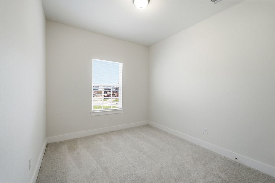 Spacious, unfurnished interior of a new home in Cielo, Conroe (Image 22).