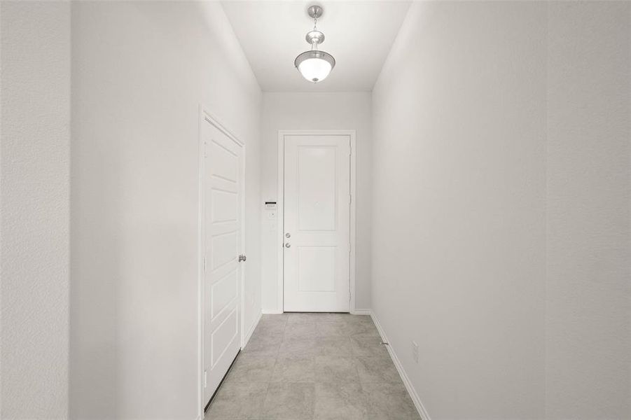 Spacious, unfurnished interior of a new home in Chisholm Hills, Cleburne (Image 19).