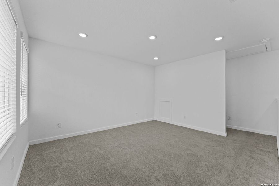 Spacious, unfurnished interior of a new home in Hightop Ridge, Converse (Image 22).