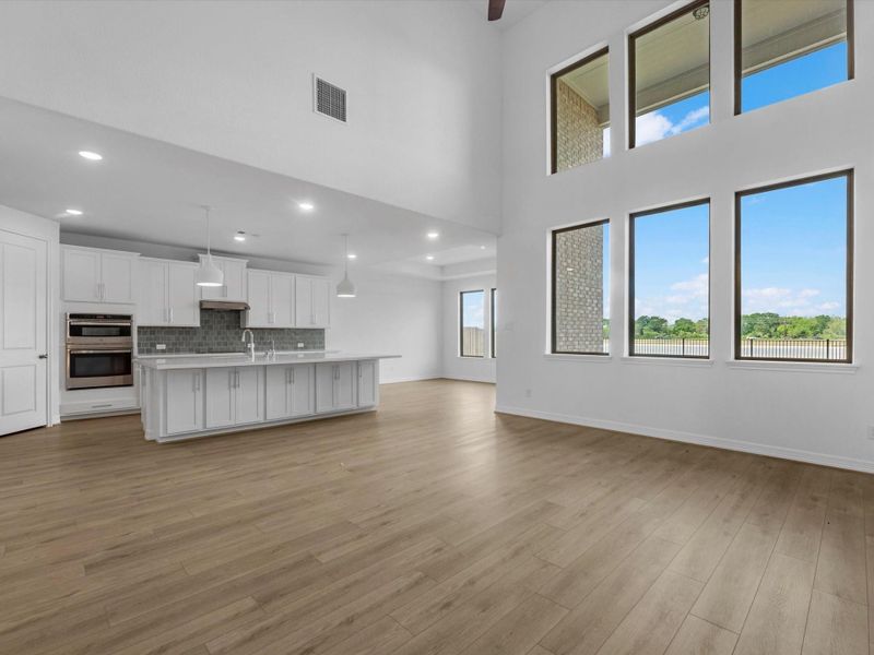 Spacious, unfurnished interior of a new home in Katy Lakes, Katy (Image 22).