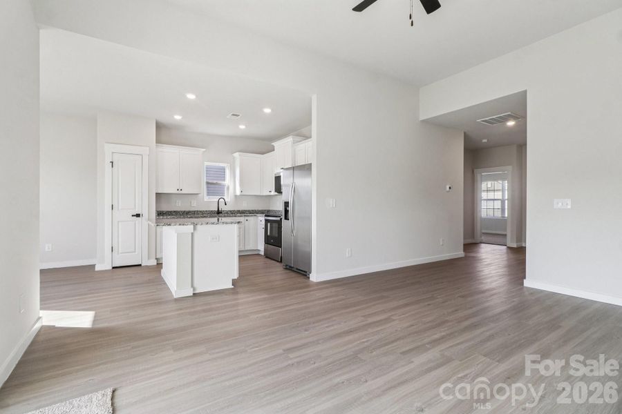 Spacious, unfurnished interior of a new home in Knights Bridge, Richburg (Image 16).