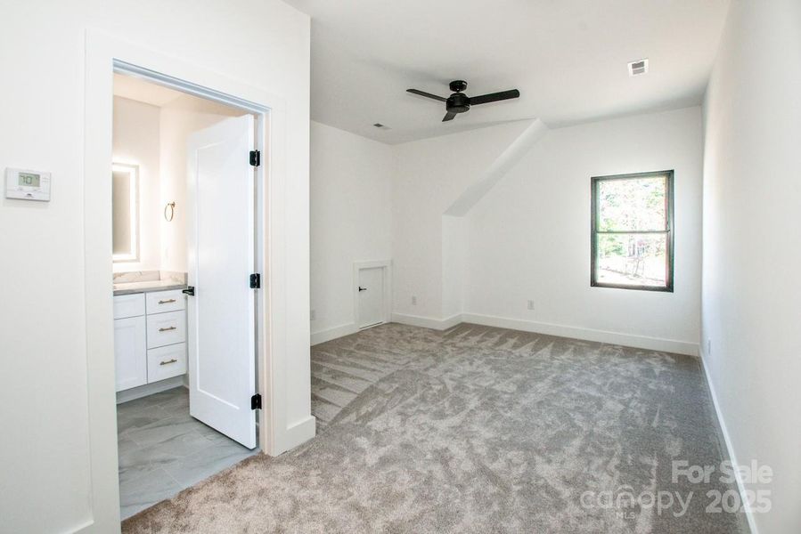 Spacious, unfurnished interior of a new home in , Statesville (Image 17).