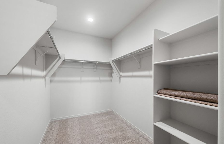 Spacious, unfurnished interior of a new home in Hayden Estates, Buckeye (Image 26).