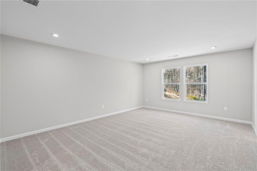 Spacious, unfurnished interior of a new home in Twin Lakes, Hoschton (Image 24).