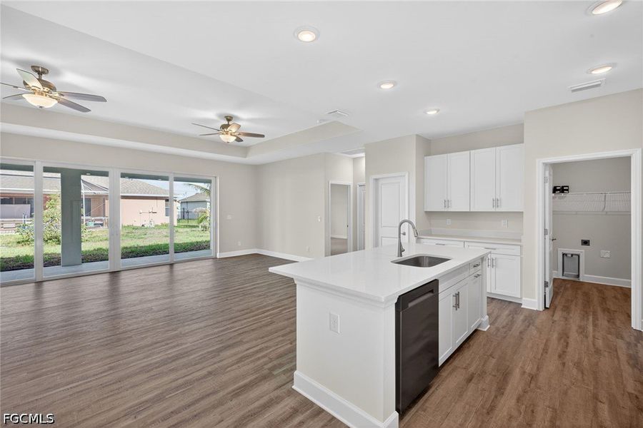 Furnished interior view inside a new home in Cape Coral, Cape Coral (Image 5).
