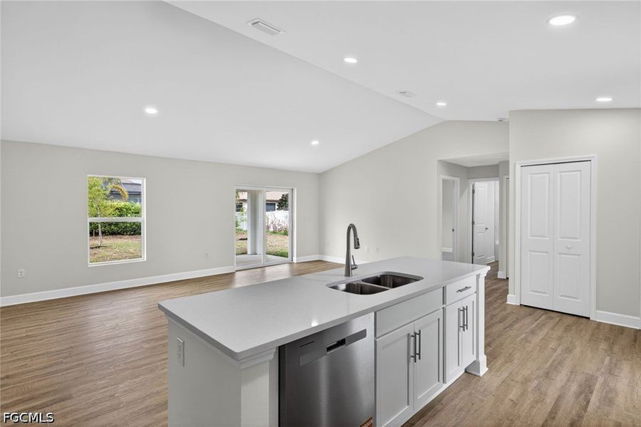 Furnished interior view inside a new home in Cape Coral, Cape Coral (Image 6).
