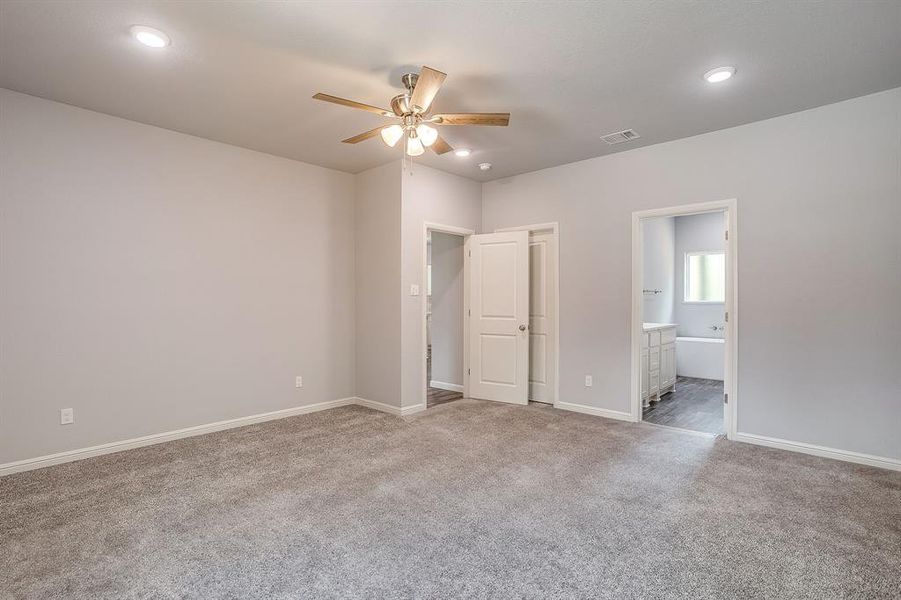 Spacious, unfurnished interior of a new home in , Rio Vista (Image 16). Spacious, unfurnished interior of a new home in , Rio Vista (Image 16).