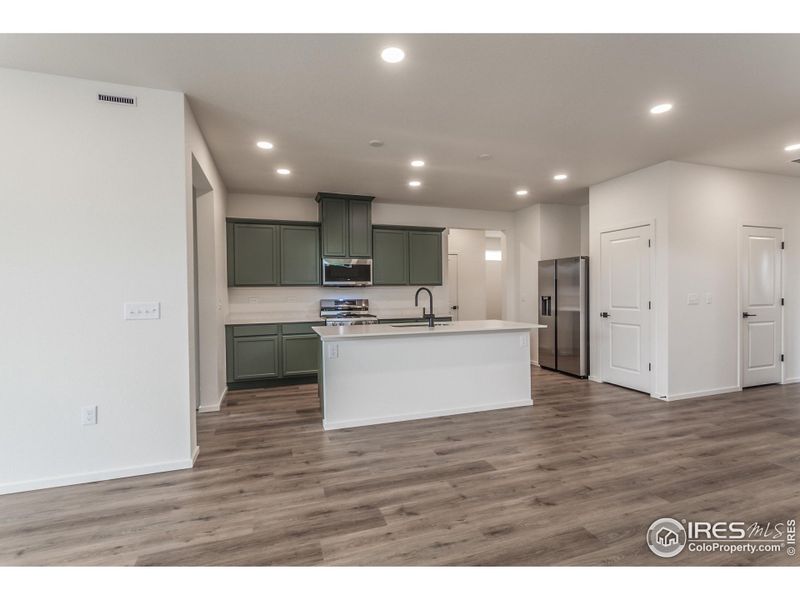 KITCHEN WITH PANTRY