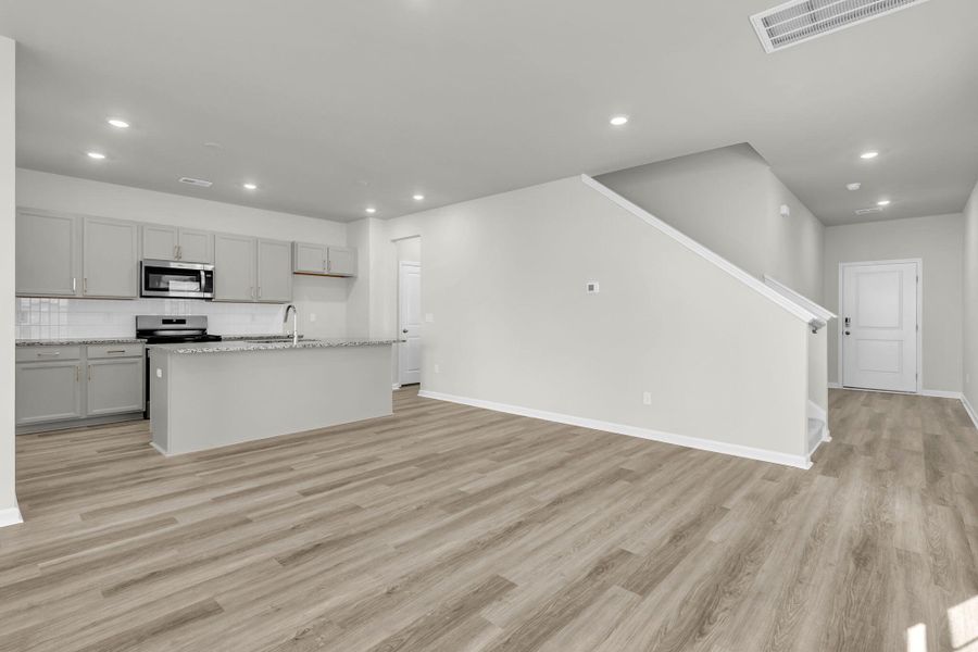 Spacious, unfurnished interior of a new home in Wildcat Chase, Summerville (Image 29). Spacious, unfurnished interior of a new home in Wildcat Chase, Summerville (Image 29).