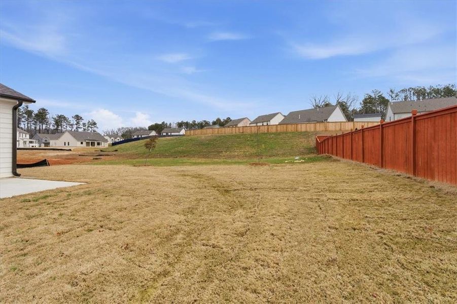 Exterior details and patio area of a home in Springside Reserve, Powder Springs (Image 20).