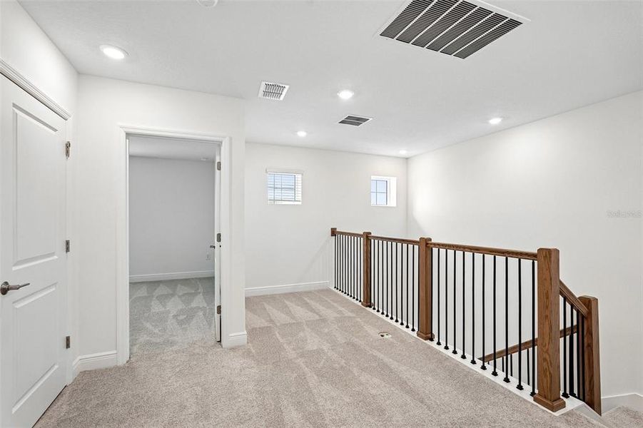 Spacious, unfurnished interior of a new home in SeaFlower, Bradenton (Image 27). Spacious, unfurnished interior of a new home in SeaFlower, Bradenton (Image 27).