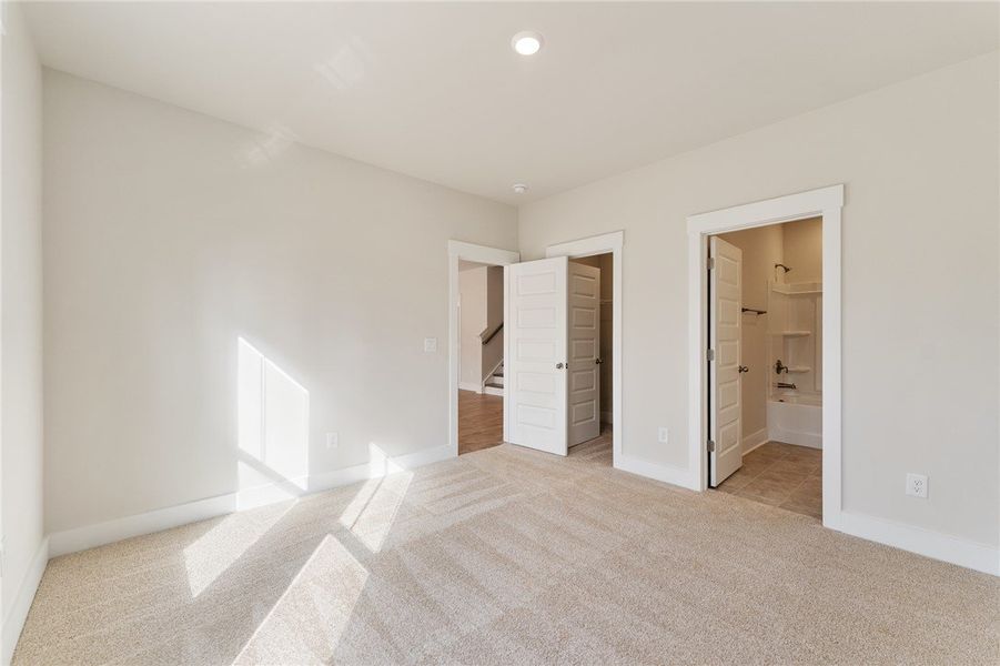 Spacious, unfurnished interior of a new home in South Park, Piedmont (Image 33). Spacious, unfurnished interior of a new home in South Park, Piedmont (Image 33).