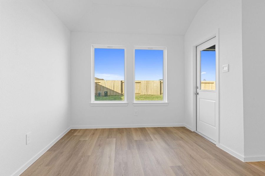 Spacious, unfurnished interior of a new home in Watermark, Alvin (Image 11). Spacious, unfurnished interior of a new home in Watermark, Alvin (Image 11).