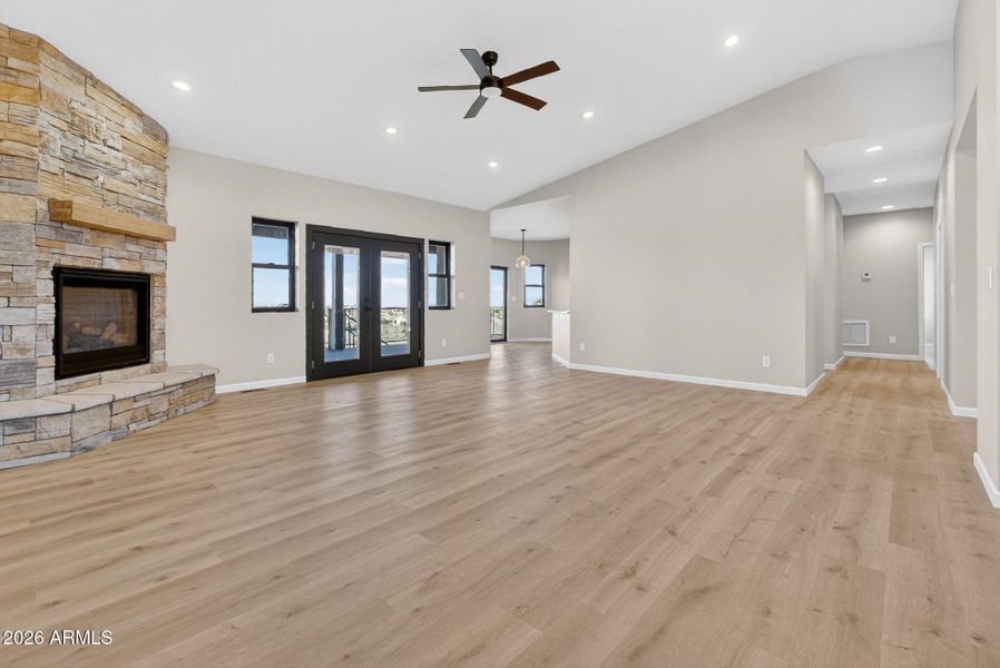 8-web-or-mls-2108-lakewood-dr 8-web-or-mls-2108-lakewood-dr