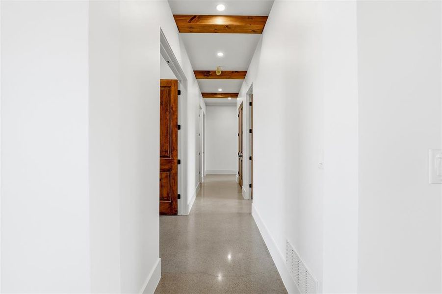 Spacious, unfurnished interior of a new home in Summit Ranch, Aledo (Image 33). Spacious, unfurnished interior of a new home in Summit Ranch, Aledo (Image 33).