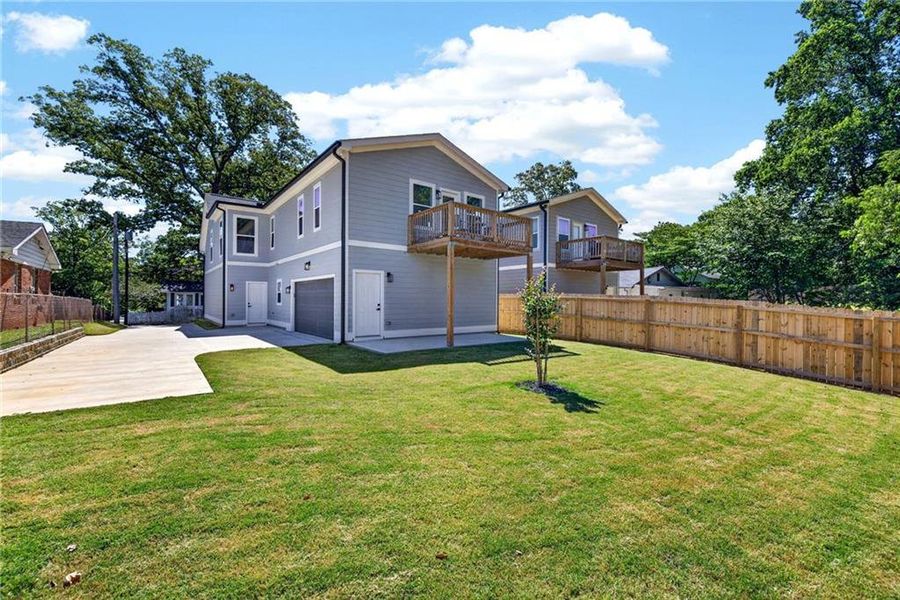 Exterior details and patio area of a home in , Hapeville (Image 3).