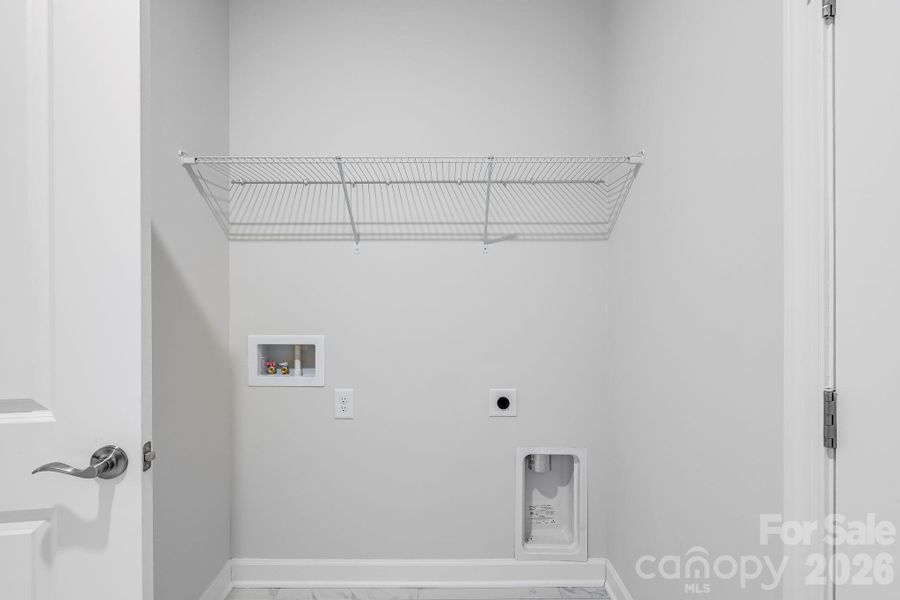 Spacious, unfurnished interior of a new home in Roselyn, Lancaster (Image 21). Spacious, unfurnished interior of a new home in Roselyn, Lancaster (Image 21).