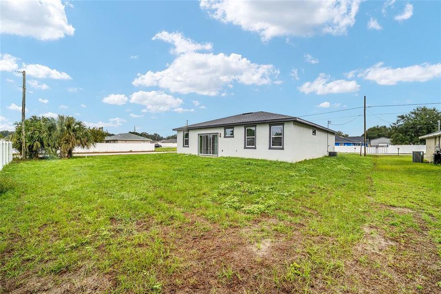 Exterior details and patio area of a home in , Ocala (Image 23). Exterior details and patio area of a home in , Ocala (Image 23).