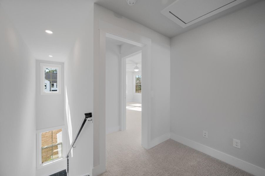 Spacious, unfurnished interior of a new home in Windward Townes, Goose Creek (Image 19).