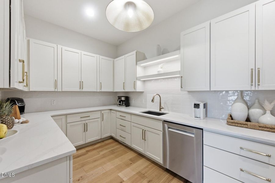 9009 Meadow Pointe Ct (35)