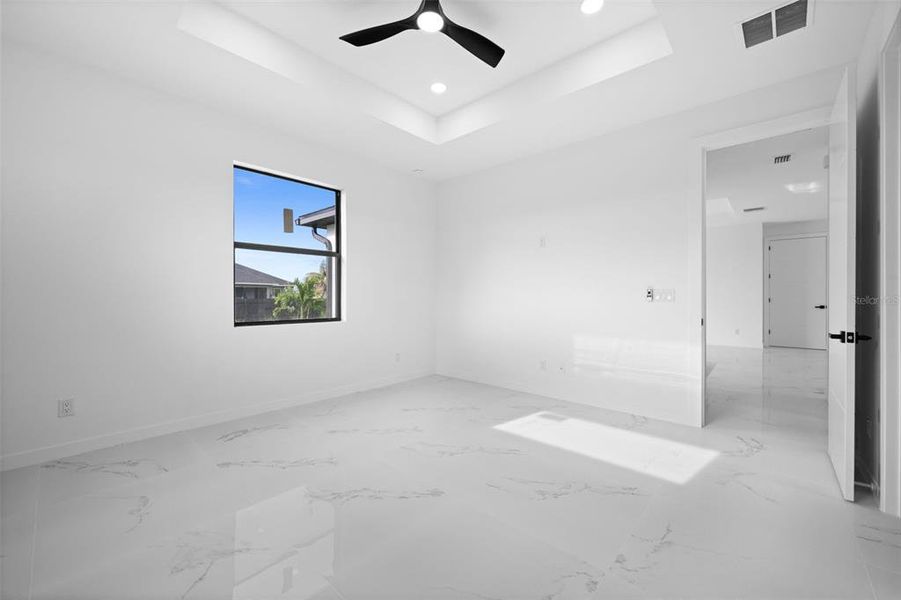 Spacious, unfurnished interior of a new home in , Cape Coral (Image 31). Spacious, unfurnished interior of a new home in , Cape Coral (Image 31).