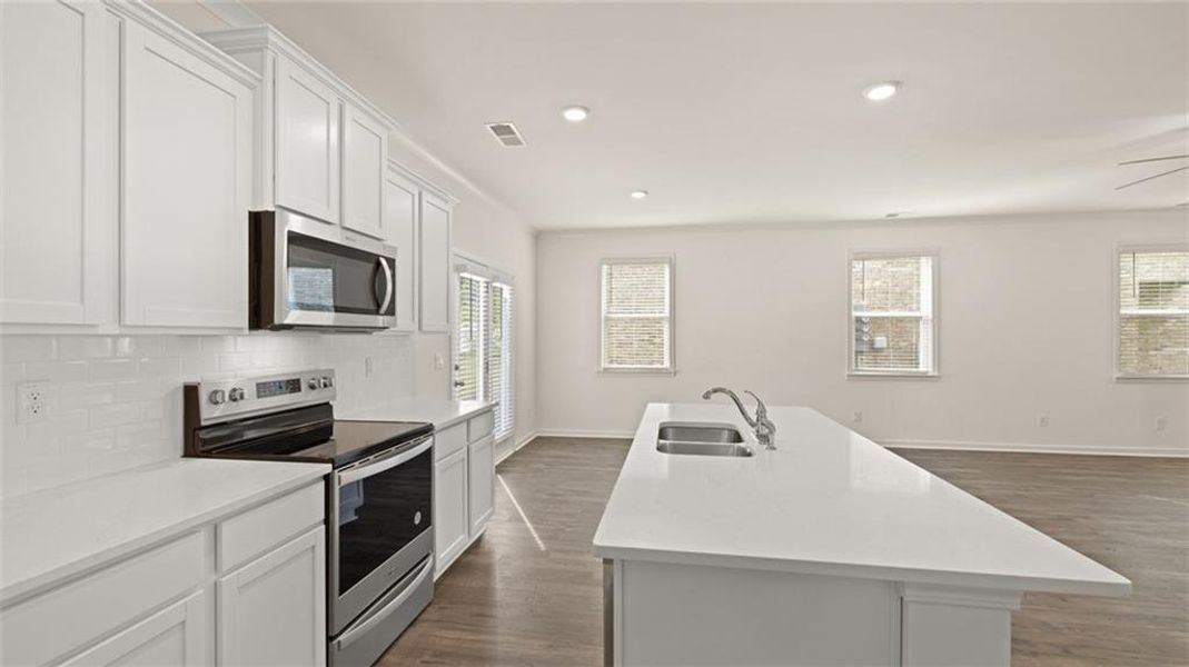 Furnished interior view inside a new home in Barrett Cove, Marietta (Image 12).