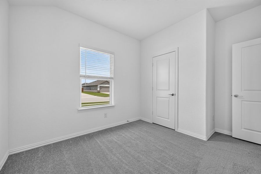 Spacious, unfurnished interior of a new home in River Ridge, Crandall (Image 27).
