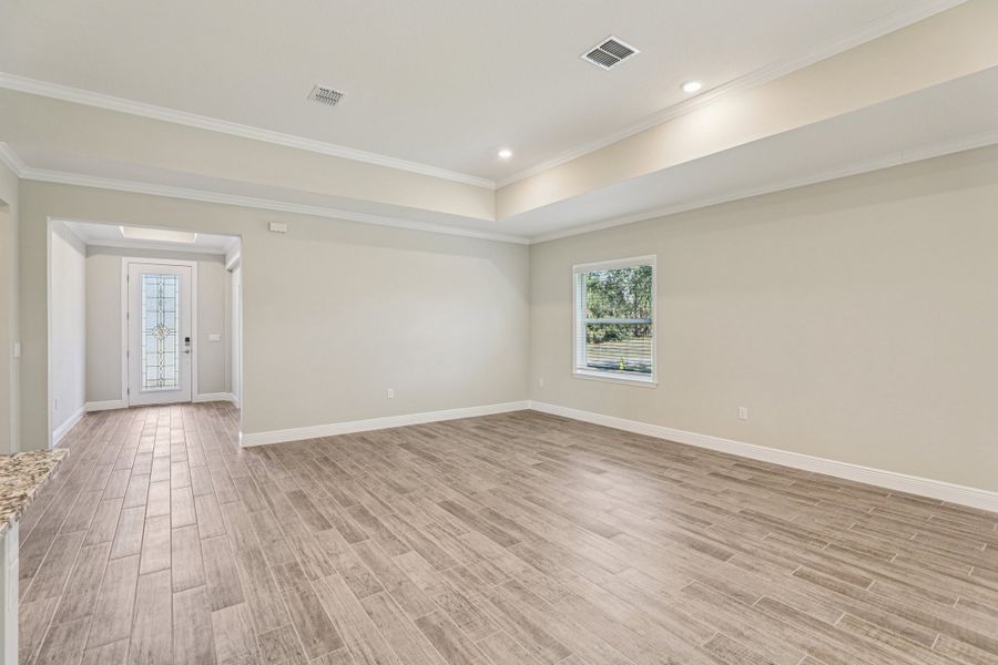 Spacious, unfurnished interior of a new home in Palm Bay, Palm Bay (Image 35).