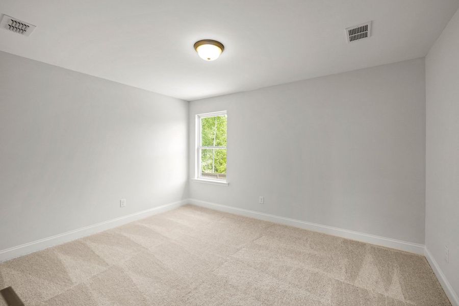 Representative unfurnished interior of a home built from the Charlton by UnionMain Homes in Austin Springs, Bethlehem (Image 19).