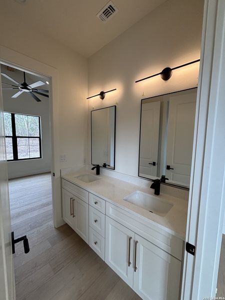 Furnished interior view inside a new home in , Boerne (Image 5).