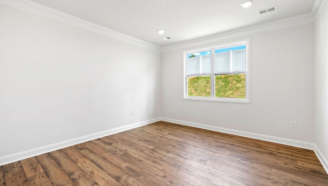 Spacious, unfurnished interior of a new home in Seven Oaks, Greenwood (Image 23).