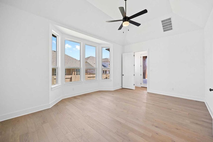 Spacious, unfurnished interior of a new home in Flora, Hutto (Image 19). Spacious, unfurnished interior of a new home in Flora, Hutto (Image 19).