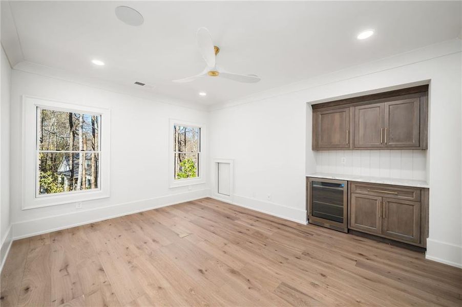 Spacious, unfurnished interior of a new home in , Alpharetta (Image 63).