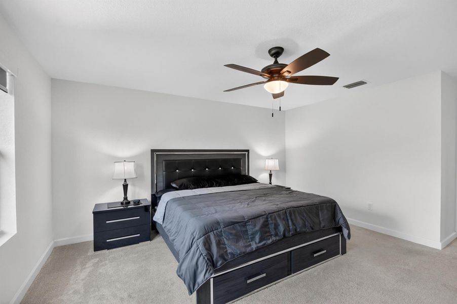 Furnished interior view inside a new home in , Lake Worth (Image 40).