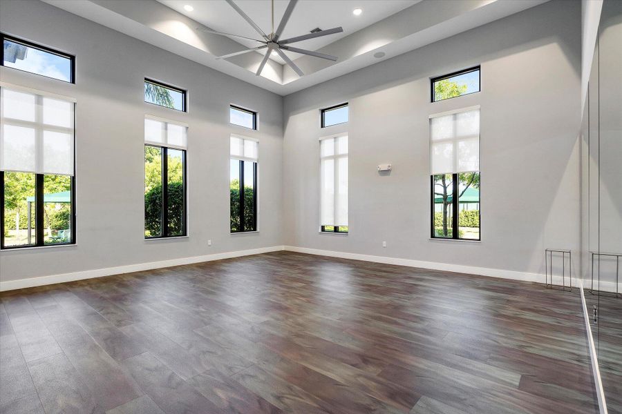 50-8318 W Blue Spring Dr_050