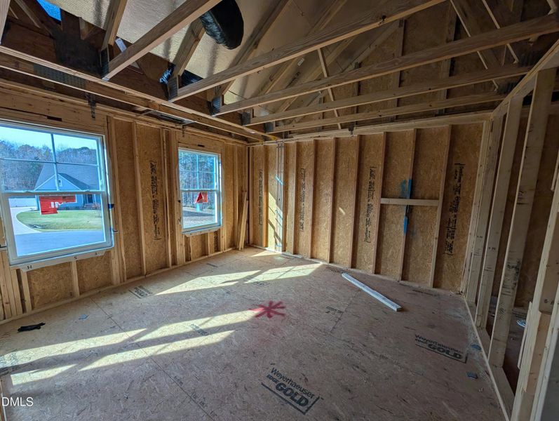 PXL_20251115_185031621