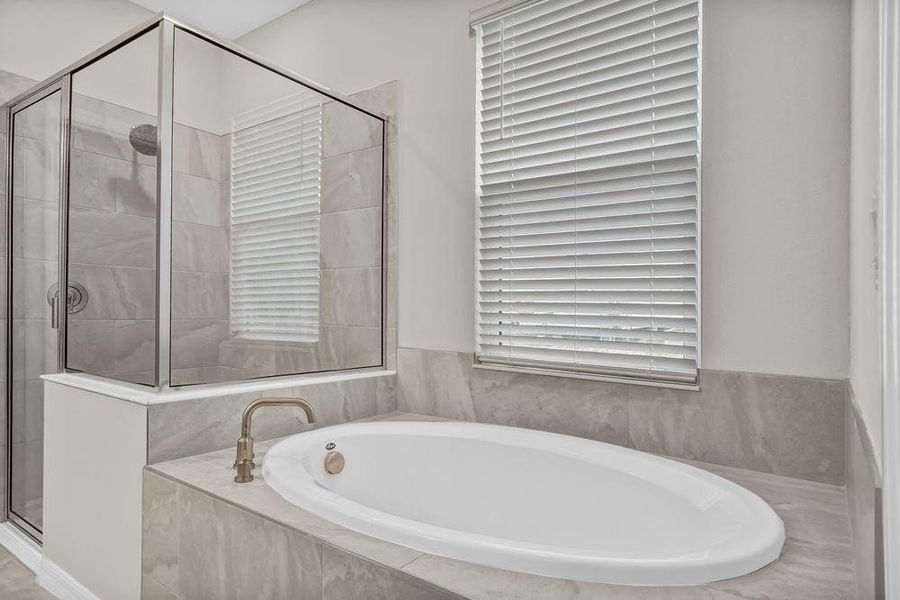 621 SE Ranch Oak Circle ~ Ready Now