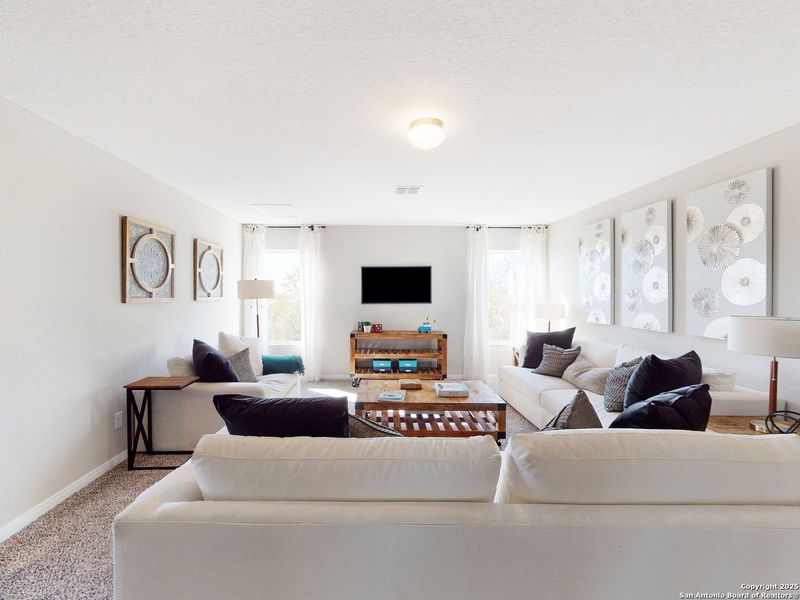 Furnished interior view inside a new home in Blue Ridge Ranch, San Antonio (Image 33). Furnished interior view inside a new home in Blue Ridge Ranch, San Antonio (Image 33).