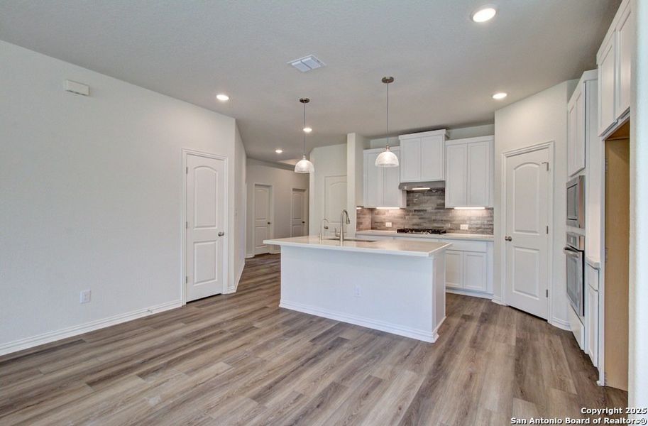 Furnished interior view inside a new home in Clear Creek, New Braunfels (Image 9).
