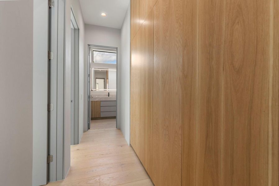 Image 47 of a home in .