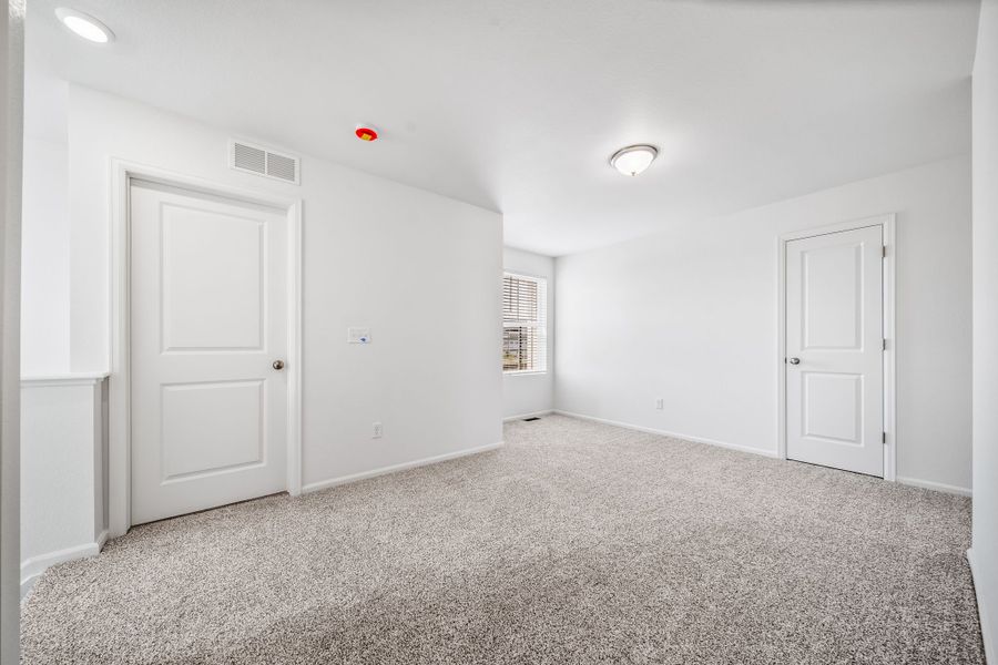 Spacious, unfurnished interior of a new home in Reunion, Commerce City (Image 26). Spacious, unfurnished interior of a new home in Reunion, Commerce City (Image 26).