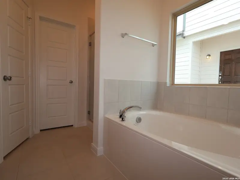 Furnished interior view inside a new home in Park Place, New Braunfels (Image 8).