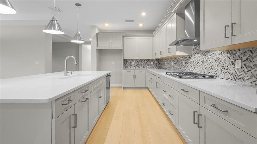 Furnished interior view inside a new home in Cresswind at Lake Harris, Tavares (Image 16). Furnished interior view inside a new home in Cresswind at Lake Harris, Tavares (Image 16).