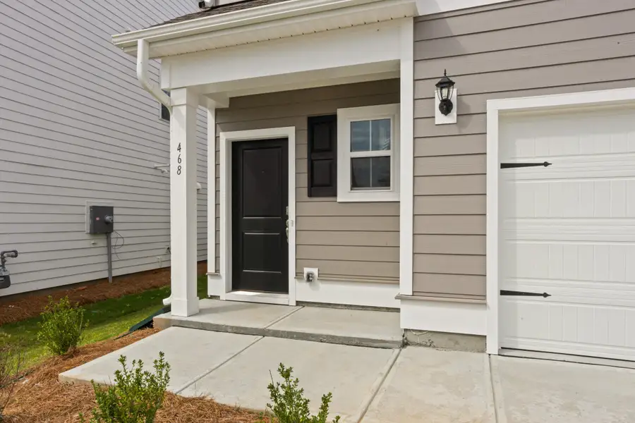 Exterior details and patio area of a home in , Seneca (Image 3).